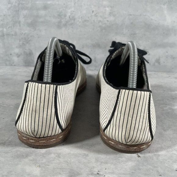 ED By Ellen Degeneres Womens Noram Striped White Black Oxford‎ Shoes Sz US 11M - Picture 3 of 9